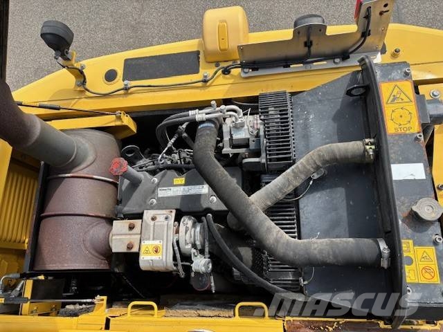 Komatsu PW 160 حفارات بعجل