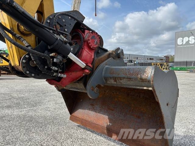 Komatsu PW 160 حفارات بعجل