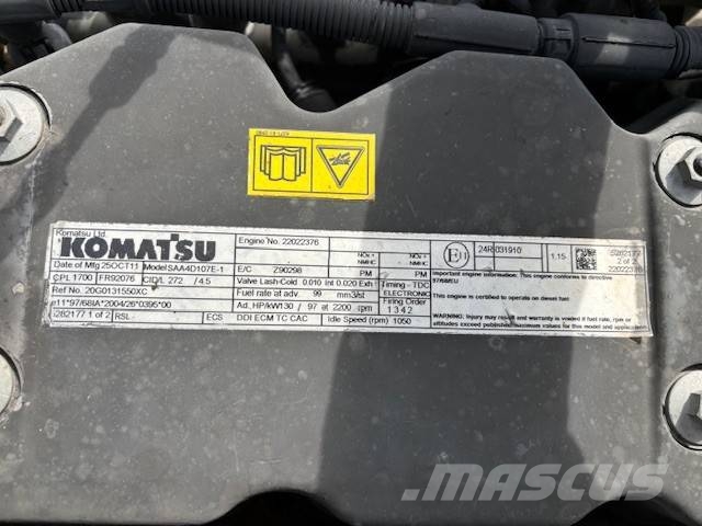 Komatsu PW 160 حفارات بعجل