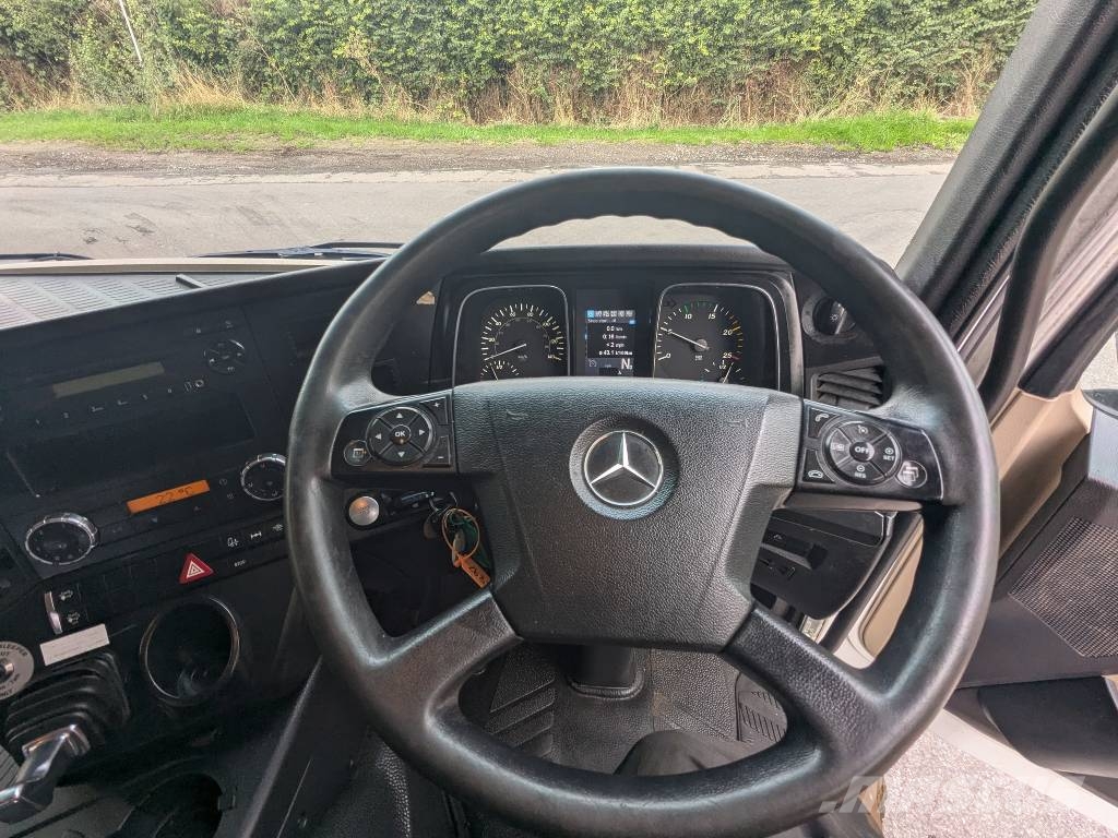 Mercedes-Benz 1840 Vlačilci