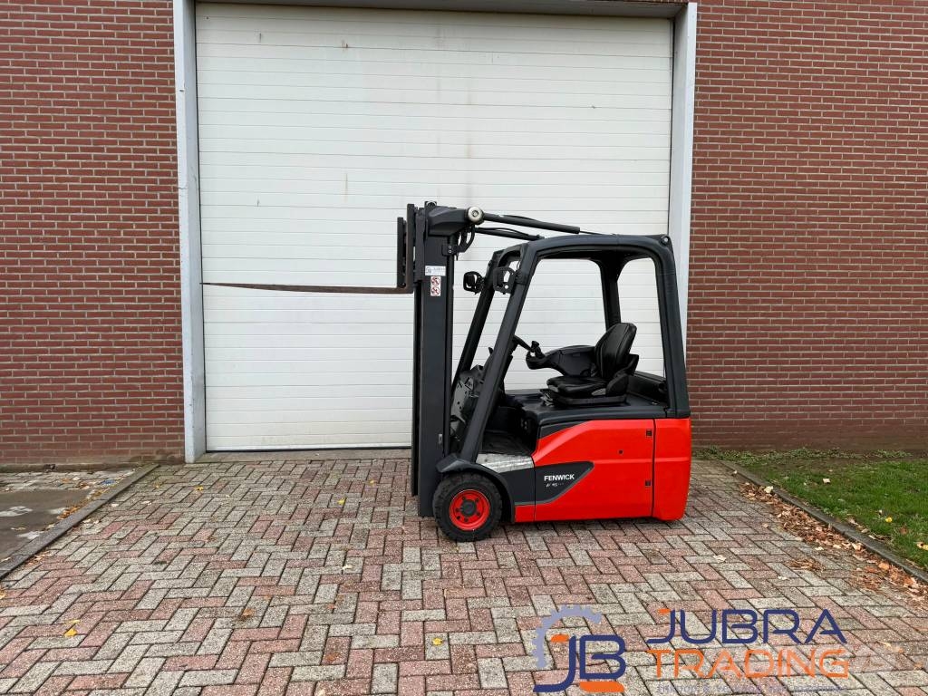Linde E16-02 شاحنات ذات رافعات شوكية تعمل بالكهرباء