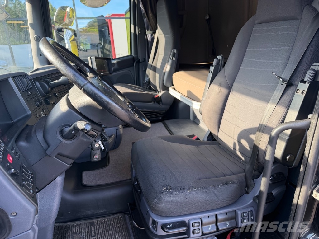 Scania R 450 Camiones con caja de remolque