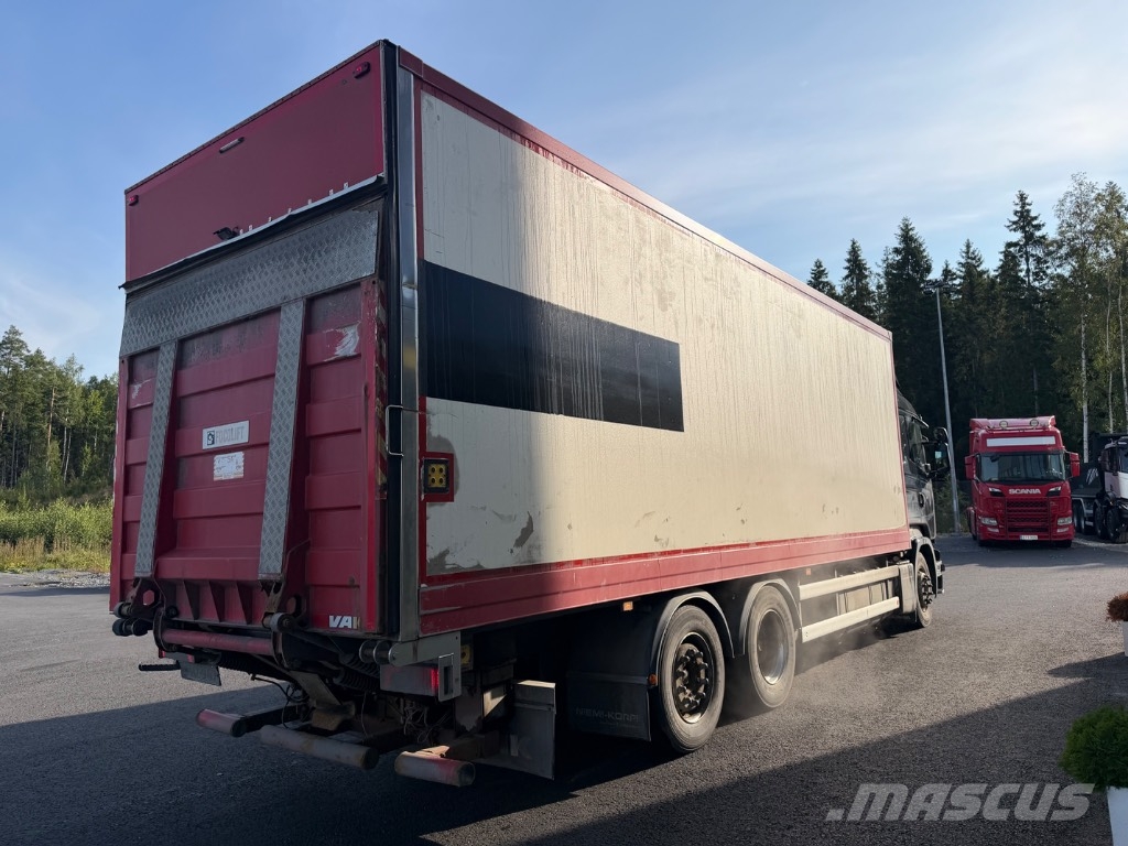 Scania R 450 Camiones con caja de remolque