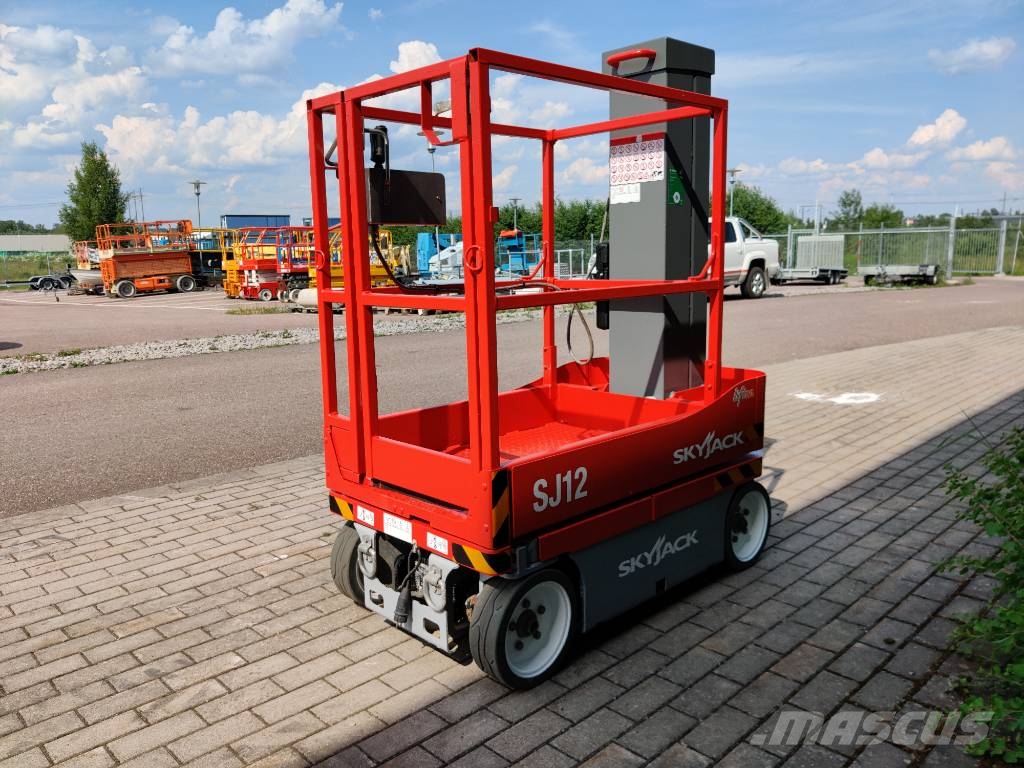 SkyJack SJ 12 Ножични работни платформи