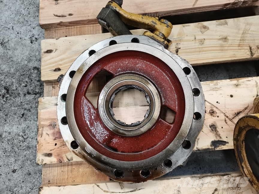 CAT TH 62 {Attack 279 233} Gear