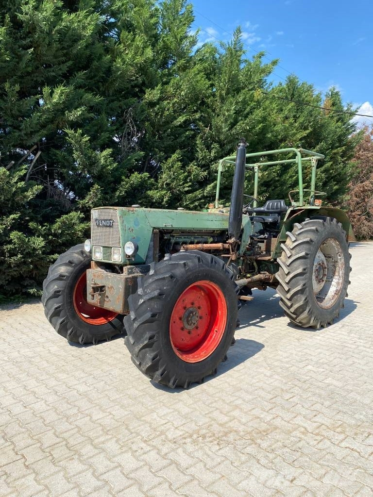 Fendt 610LS TRACTOR SPARE PARTS/IN PIECES/IN TEILEN Traktoriai