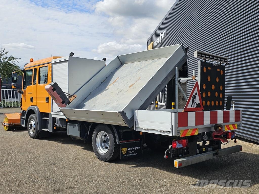 MAN TGM 15.240 BL / TIPPER / DOKA / VEEG / SWEEPER Bañeras basculantes usadas