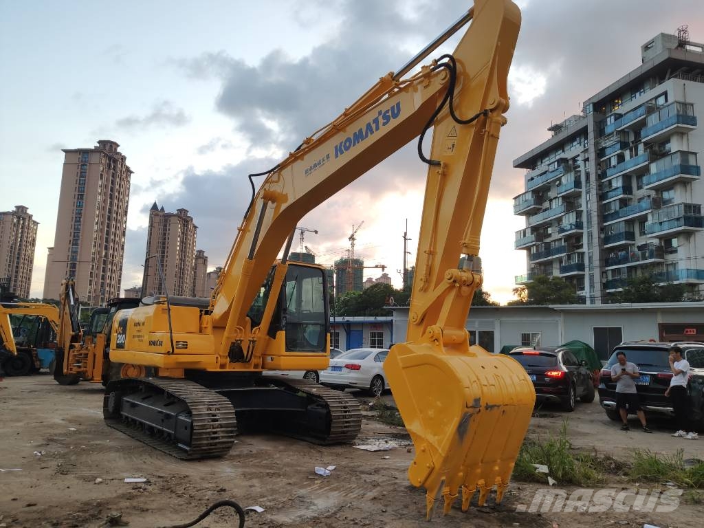 Komatsu PC 200-7 Midigraafmachines 7t - 12t