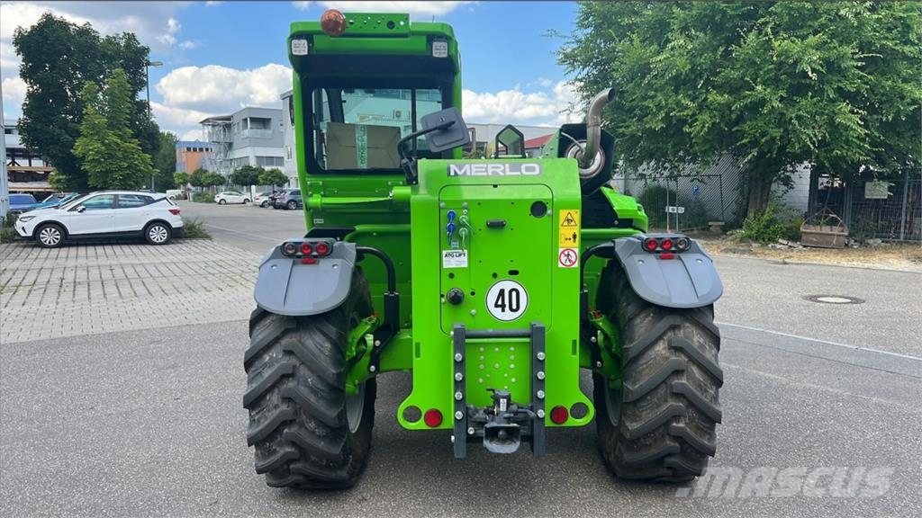 Merlo TF 42.7 CS-136 Teleskopik yükleyiciler