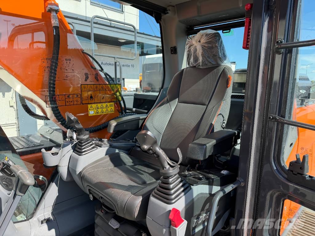 Develon DX 225 LC-7 Excavadoras sobre orugas