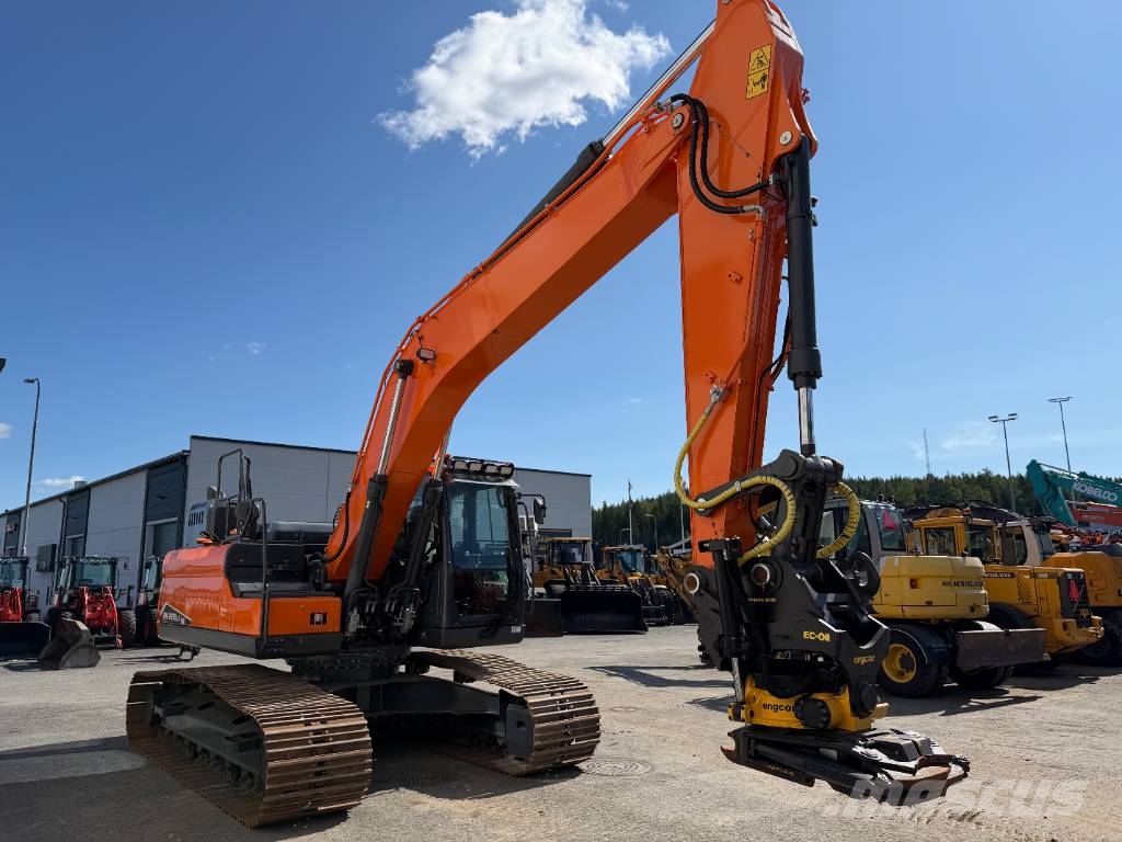 Develon DX 225 LC-7 Excavadoras sobre orugas
