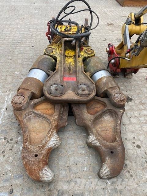 Epiroc CB 2500 Zange CW 40 (12005838) مقصات هيدروليكية