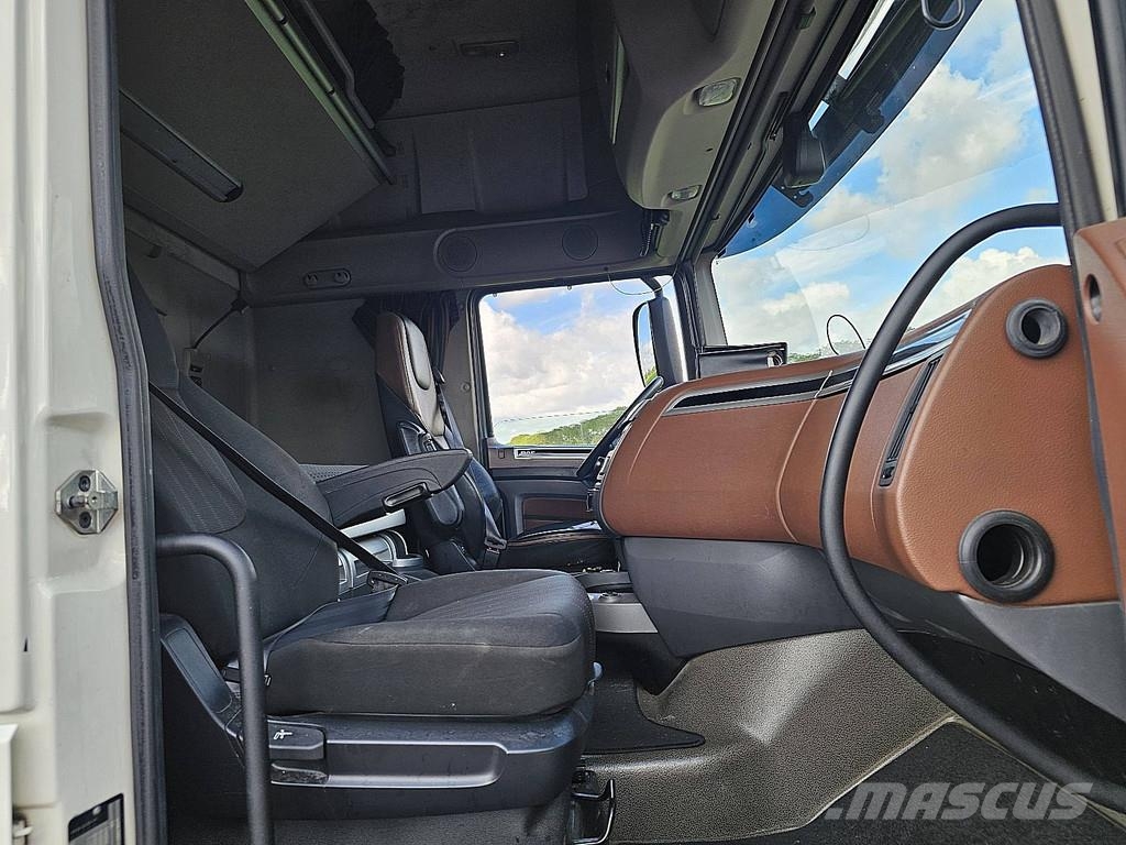 DAF XF 480 트랙터 유닛