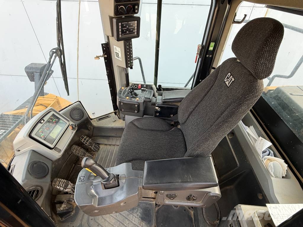 CAT 972M - German Machine / TOP Condition! Kolesni nakladalci