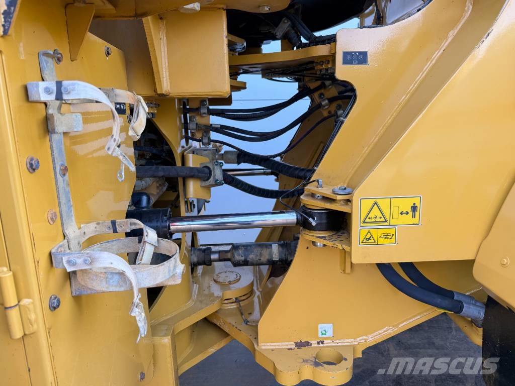 CAT 972M - German Machine / TOP Condition! Kolesni nakladalci