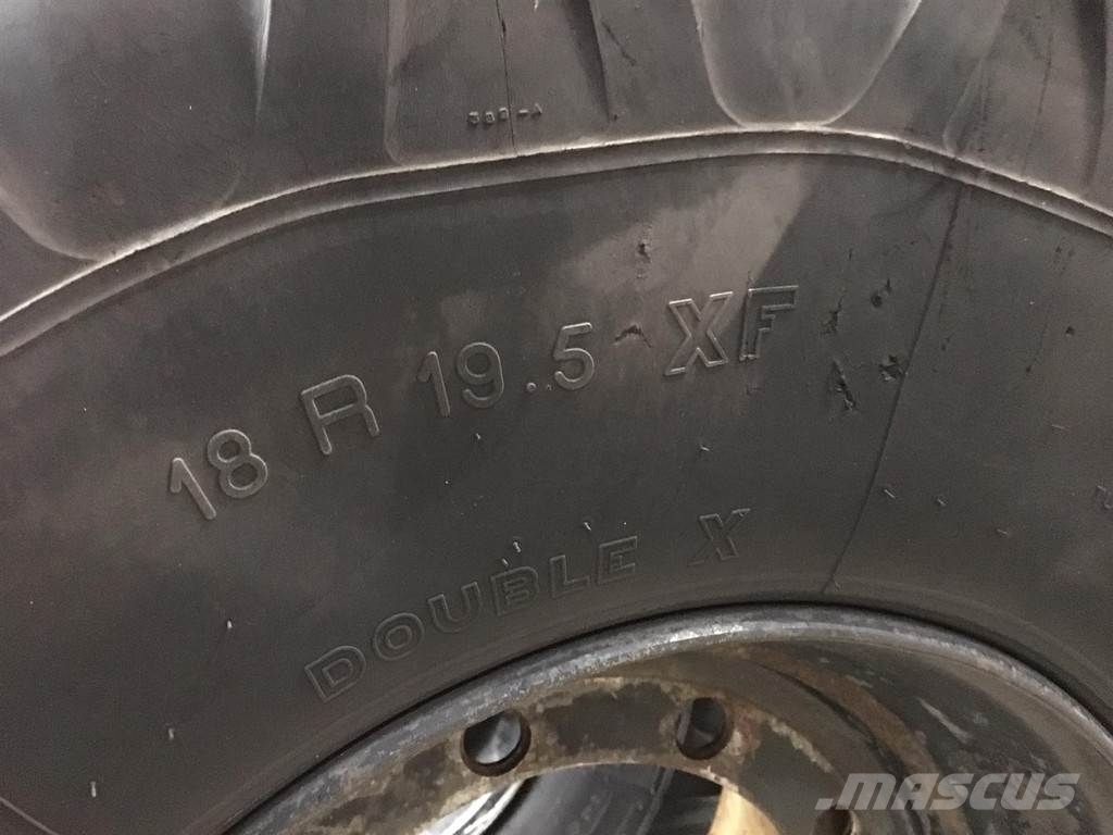 JCB 18 R 19.5 XF tyres Banden, wielen en velgen