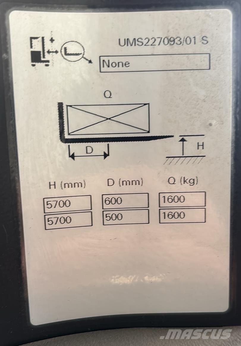 Atlet UMS160 리치 트럭
