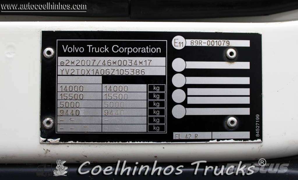 Volvo FL 250 Camiones con chasís y cabina