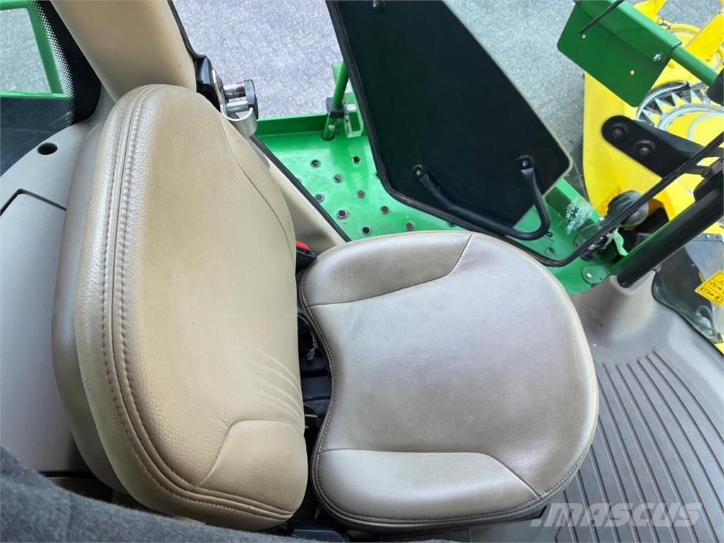 John Deere 8600i ProDrive 40km/h 목초 수확기