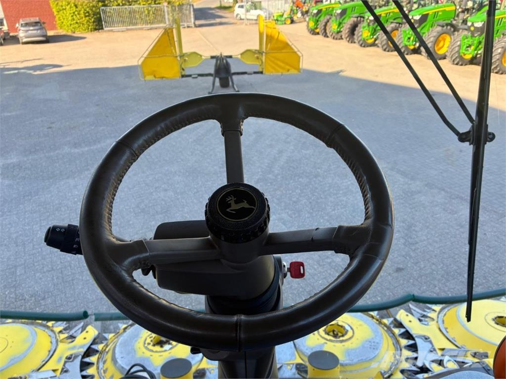 John Deere 8600i ProDrive 40km/h 목초 수확기