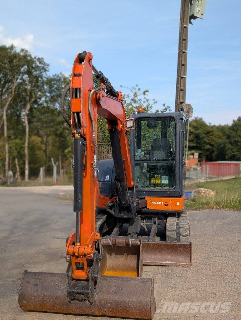Hitachi ZX 48 U-5A Mini pelle < 7t