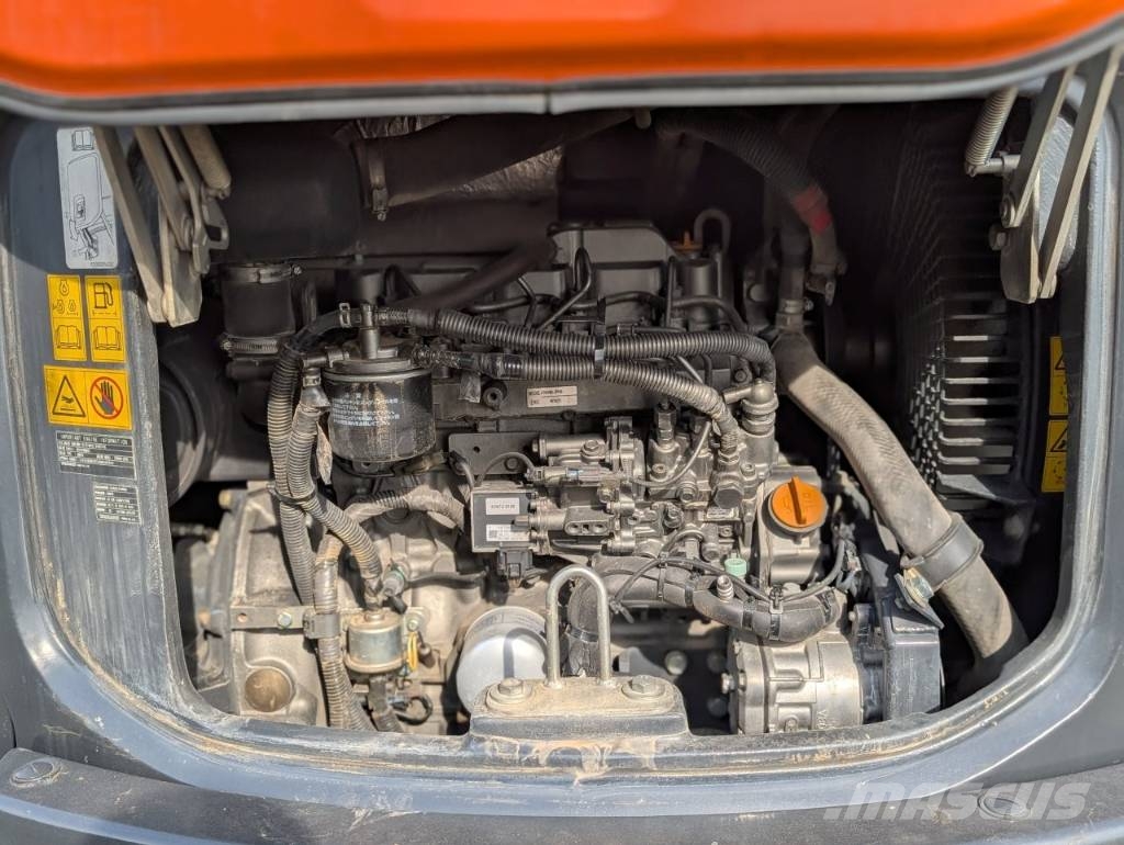 Hitachi ZX 48 U-5A Mini pelle < 7t