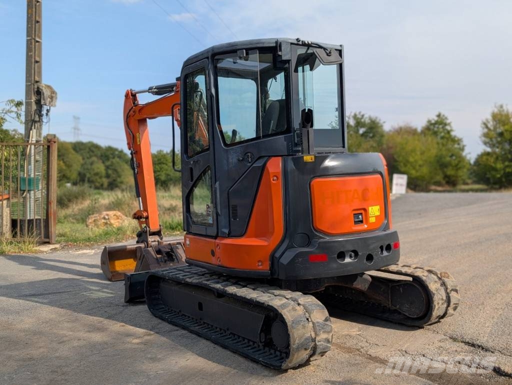 Hitachi ZX 48 U-5A Mini pelle < 7t