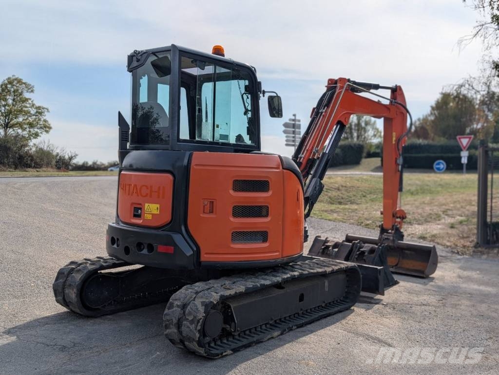 Hitachi ZX 48 U-5A Mini pelle < 7t