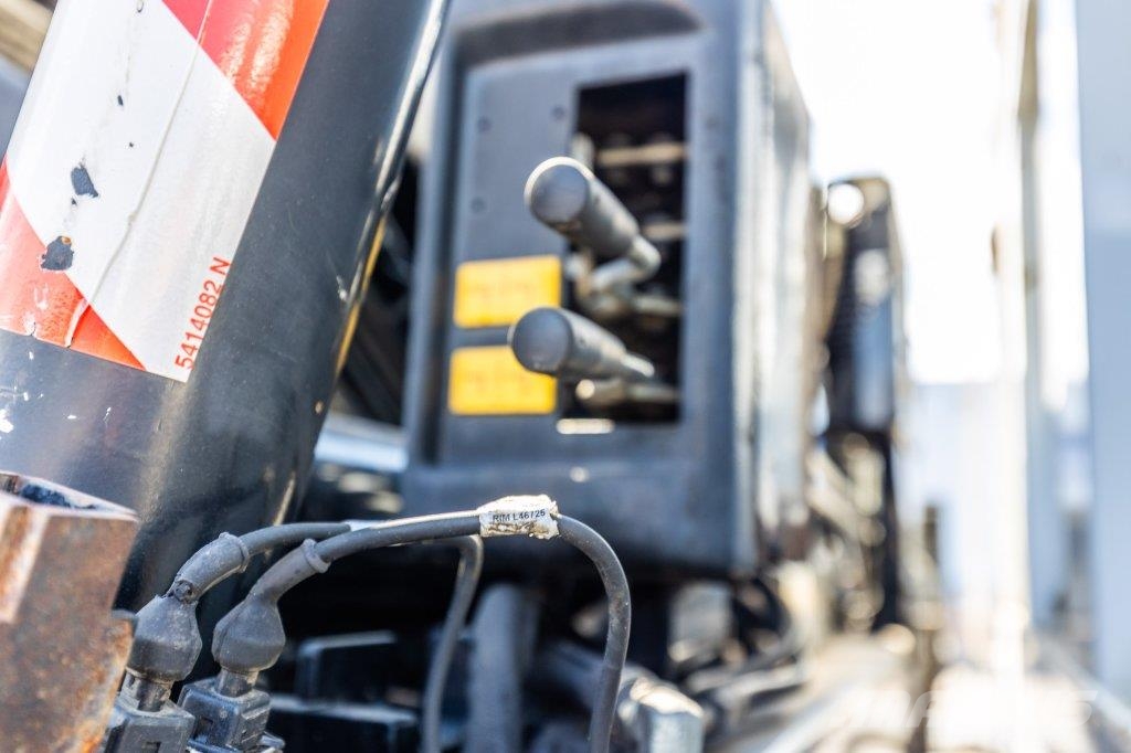 Mercedes-Benz ACTROS 3236 MP3 +GRUE HIAB XS166 HIDUO/3EXT شاحنات قلابة