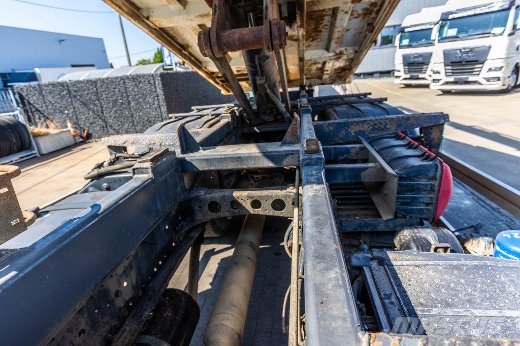 Mercedes-Benz ACTROS 3236 MP3 +GRUE HIAB XS166 HIDUO/3EXT شاحنات قلابة