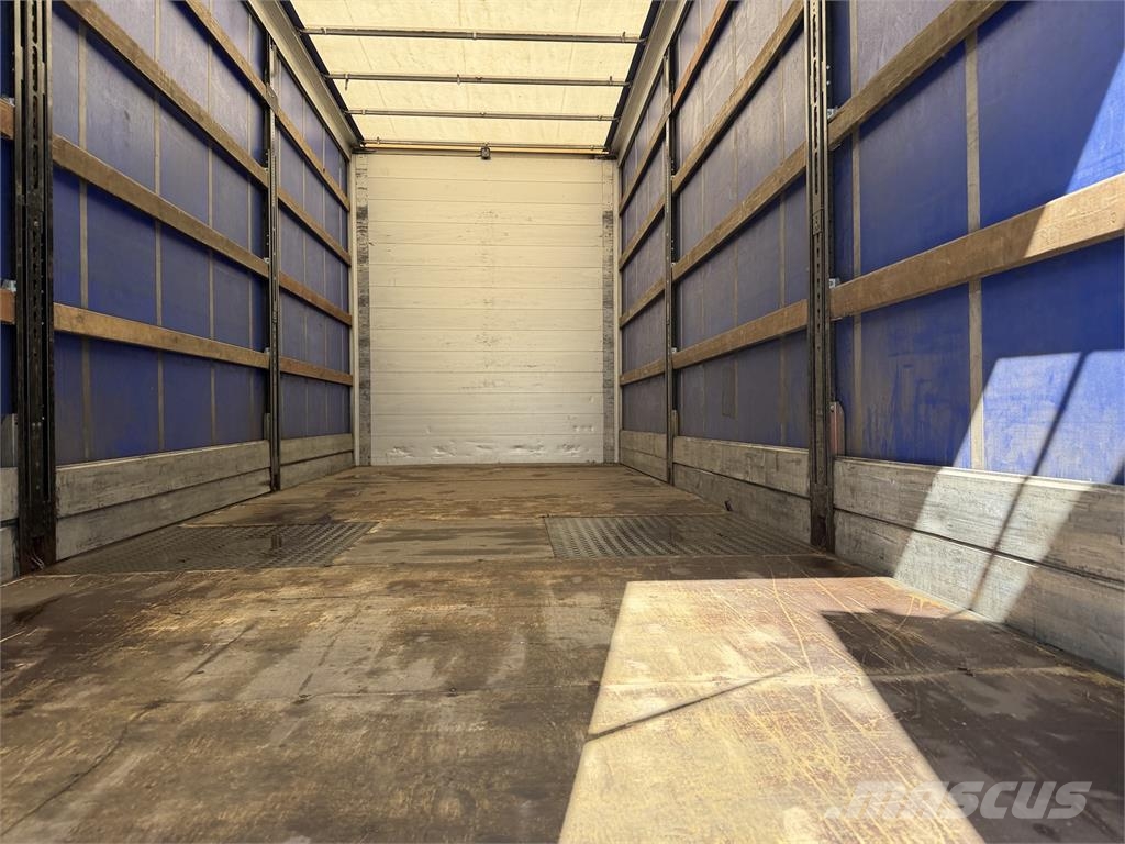 MAN TGX VIN 337 Camión con caja abierta