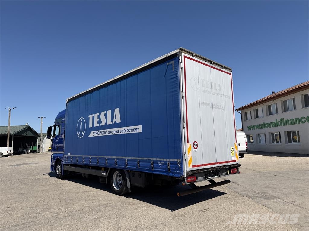 MAN TGX VIN 337 Camión con caja abierta