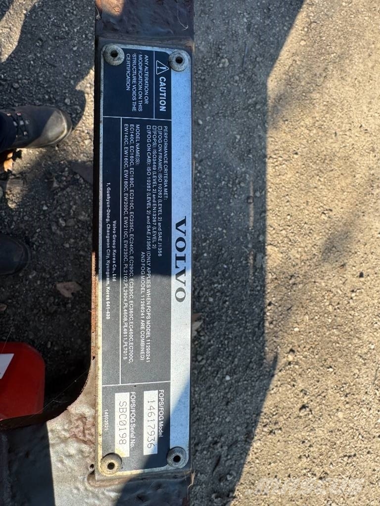 Volvo windshield protection キャビン及び内装