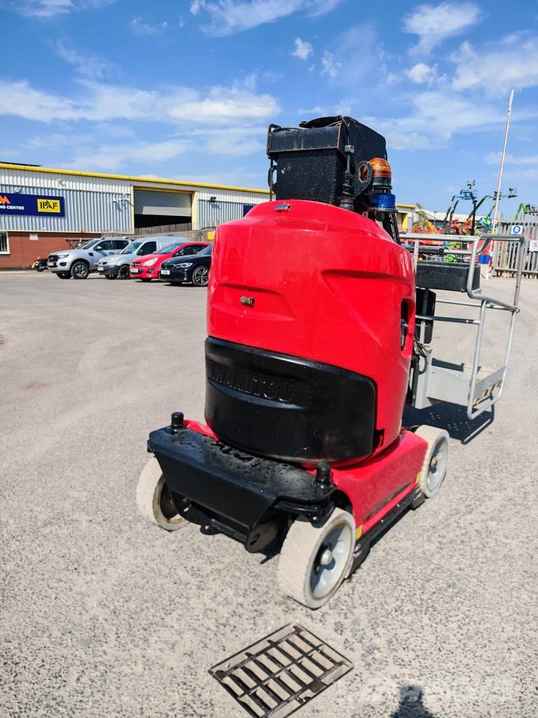 Manitou 100 VJR Personenliften en invalideliften