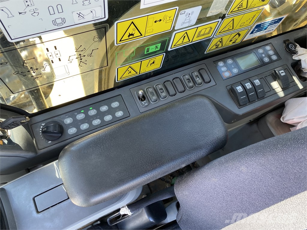 CAT 336 FLXE حفارات زحافة