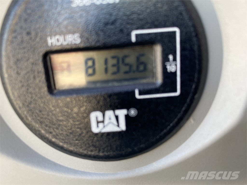 CAT 336 FLXE حفارات زحافة