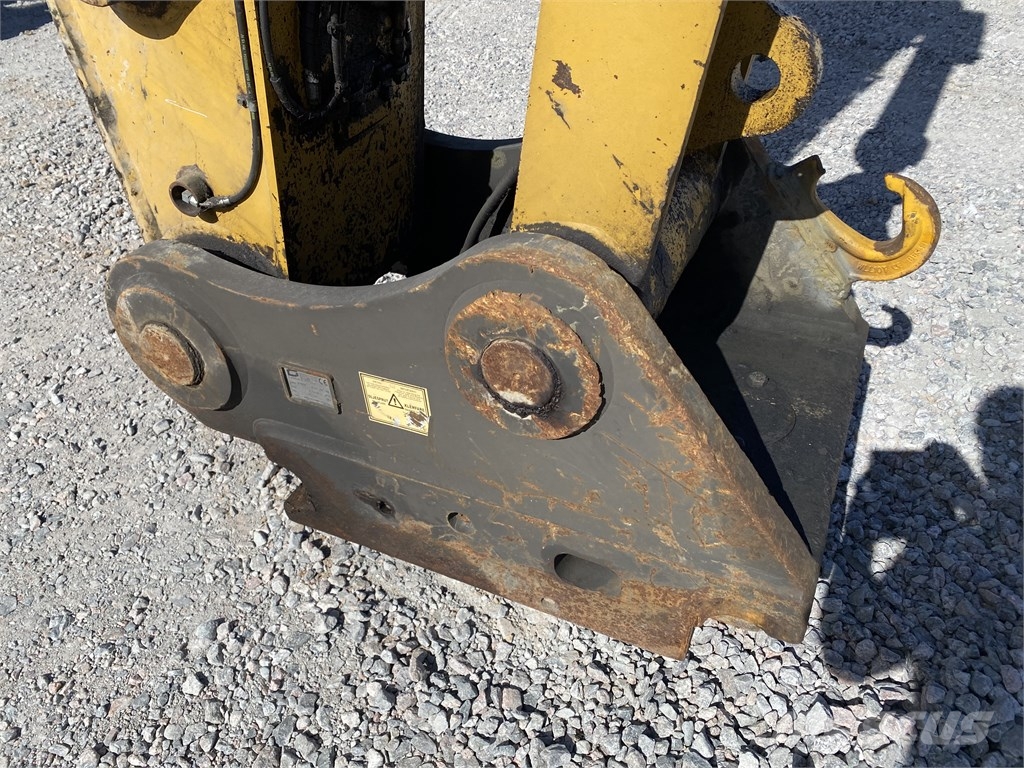 CAT 336 FLXE حفارات زحافة