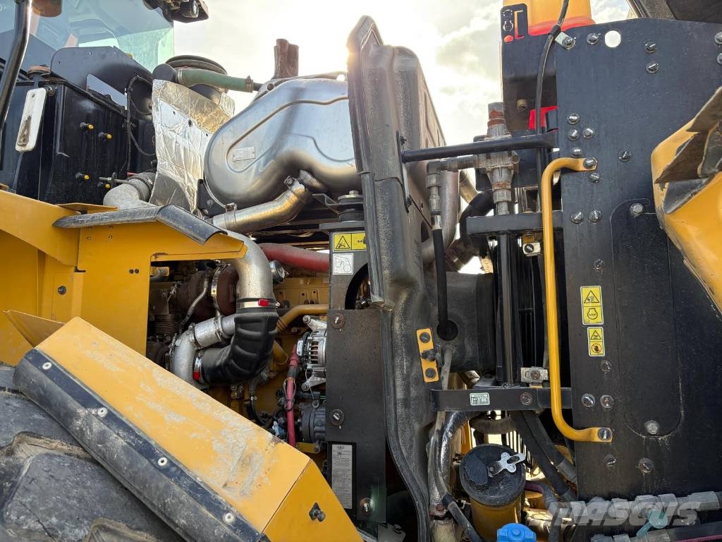 CAT 962 M Rataslaadurid