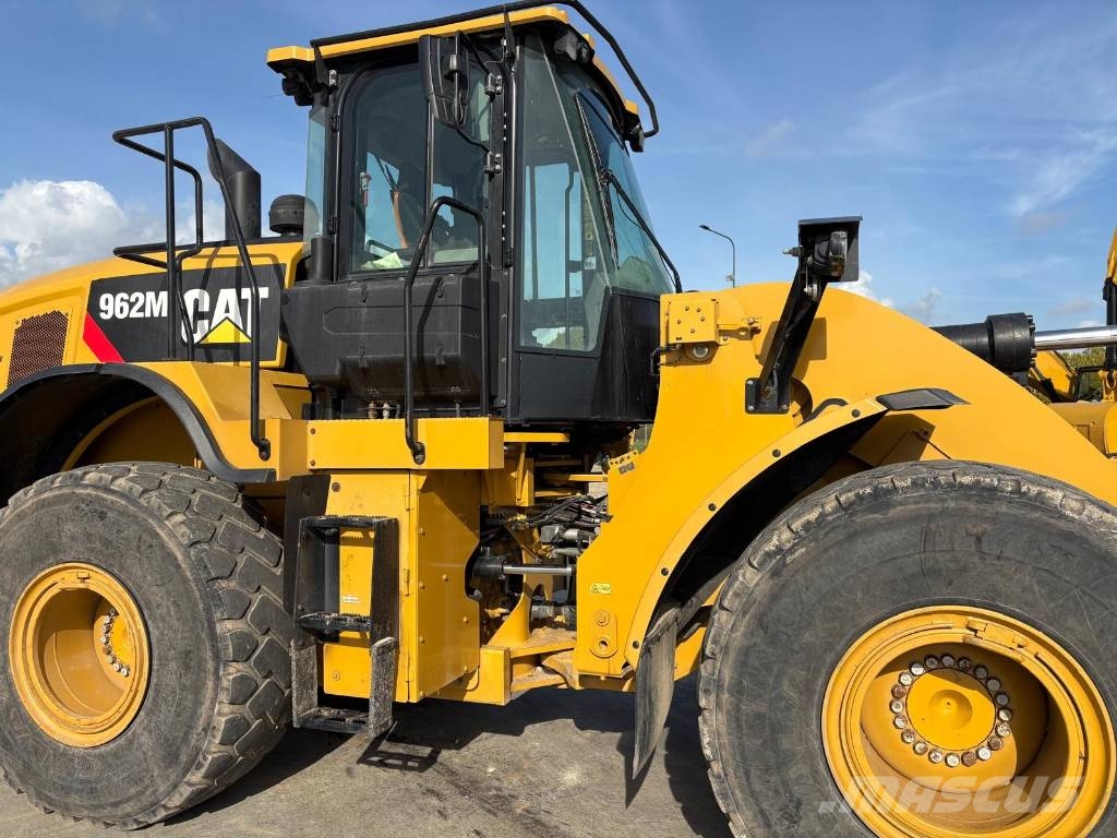 CAT 962 M Rataslaadurid