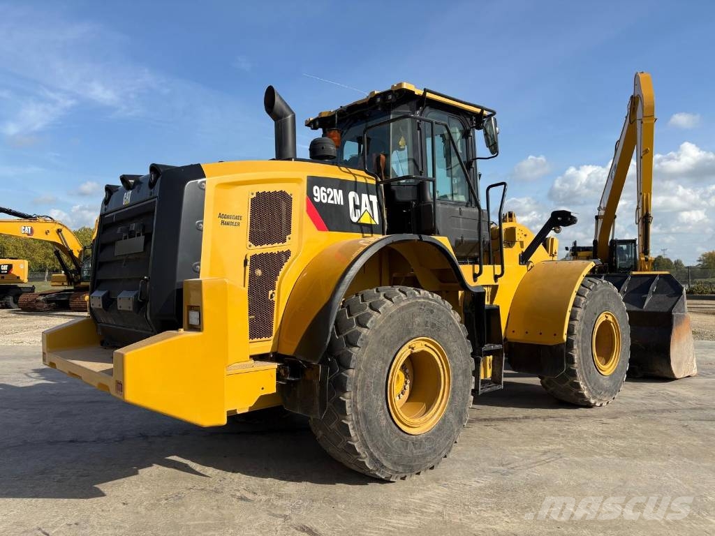 CAT 962 M Rataslaadurid