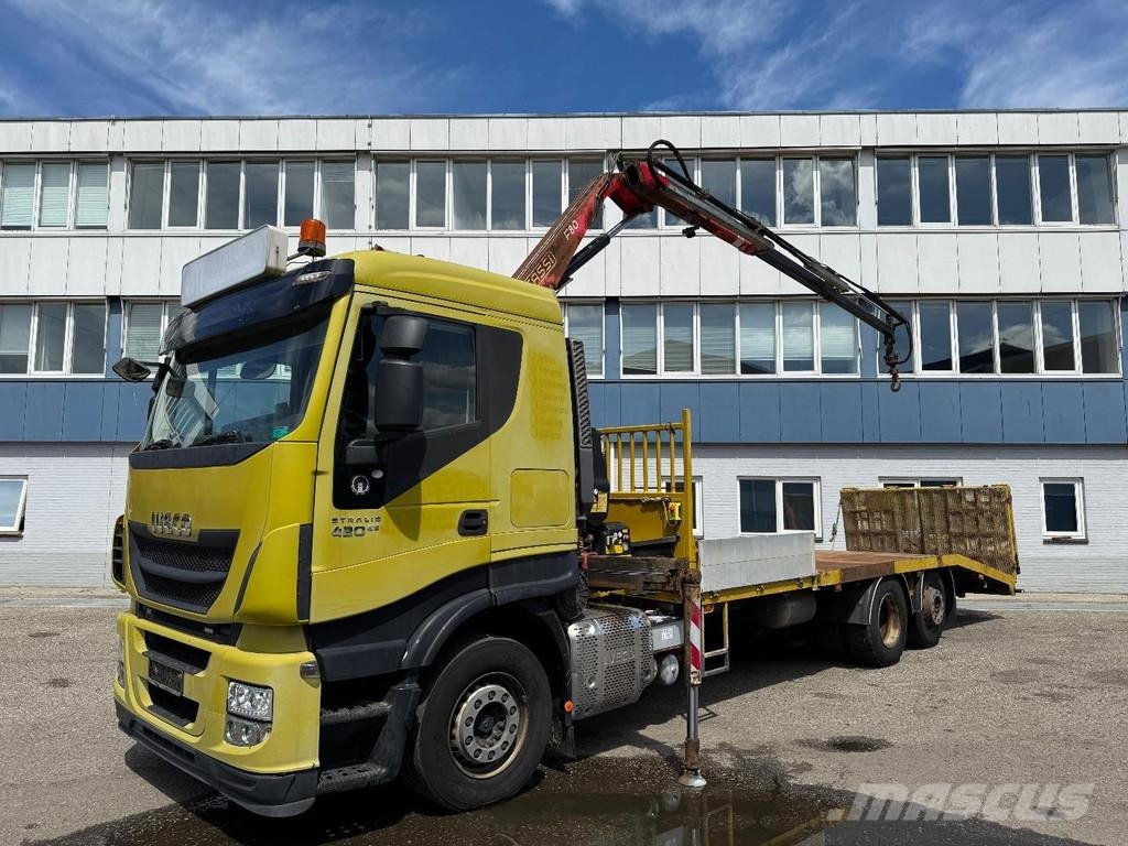 Iveco Stralis 420 6X2 EURO 6 + FASSI F80A.0.23 + HYDRAUL Trasportatore per veicoli