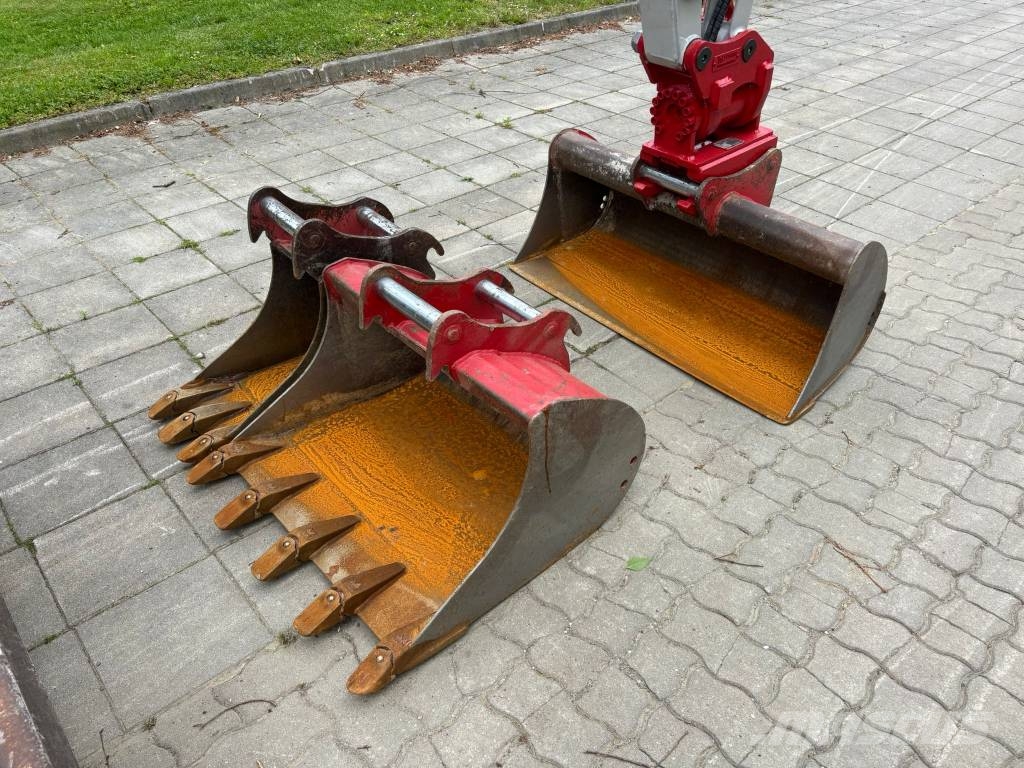 Takeuchi TB 240 Minibagger < 7t