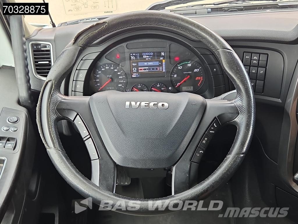 Iveco Stralis 420 4X2 18t Driving School Manual Gearbox Bakwagens met gesloten opbouw