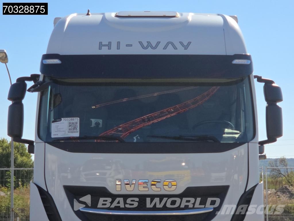 Iveco Stralis 420 4X2 18t Driving School Manual Gearbox Kofferaufbau