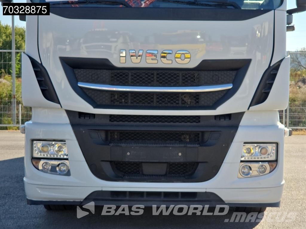 Iveco Stralis 420 4X2 18t Driving School Manual Gearbox Camiões de caixa fechada