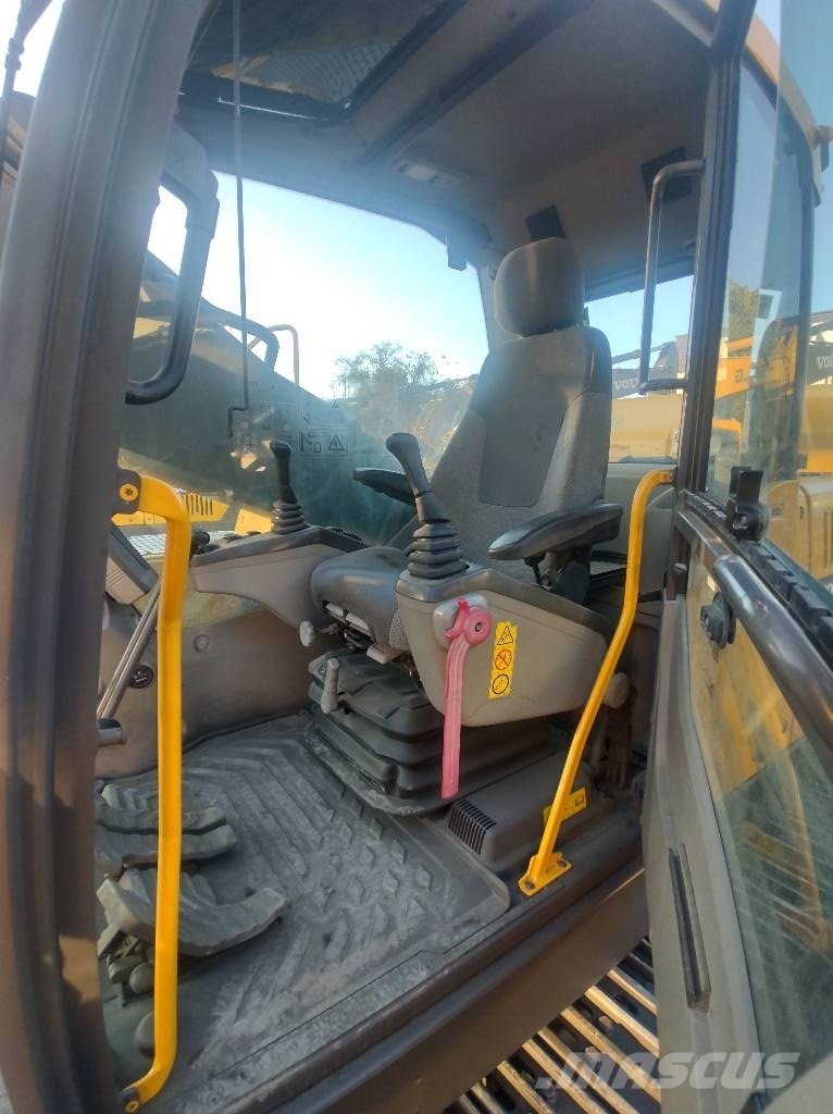 Volvo EC380DL Paletli ekskavatörler