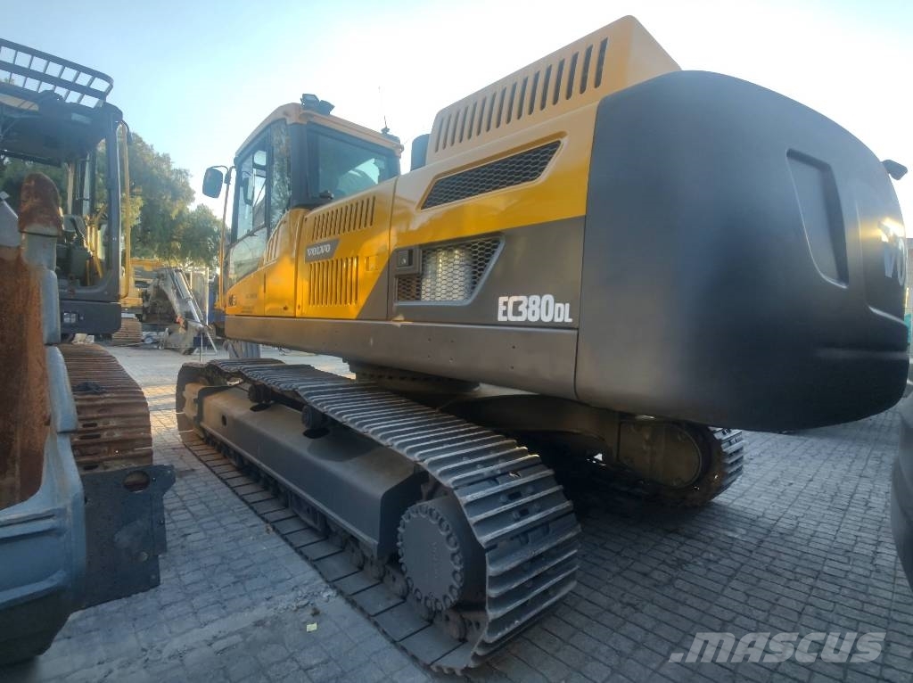 Volvo EC380DL Paletli ekskavatörler