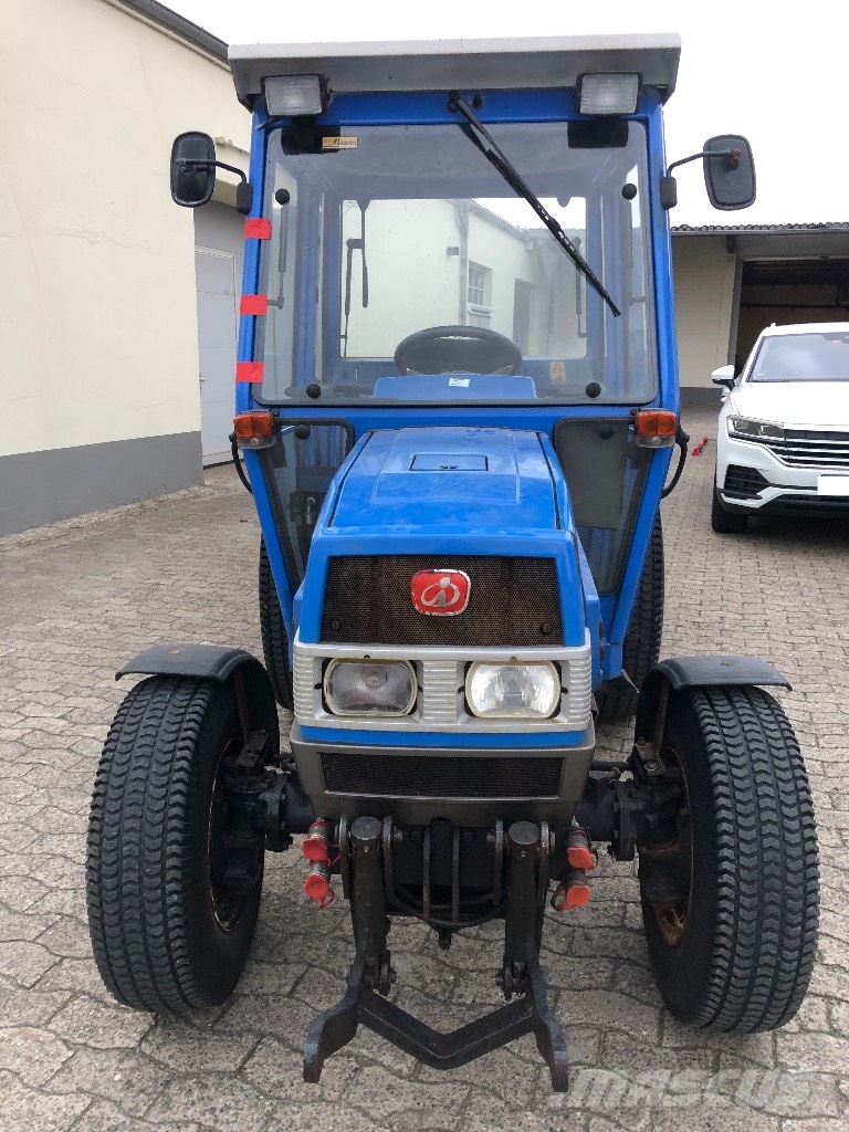 Iseki 5035 A Kompaktni (mali) traktori