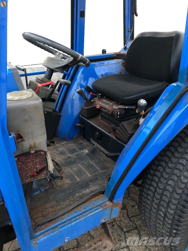 Iseki 5035 A Kompaktni (mali) traktori