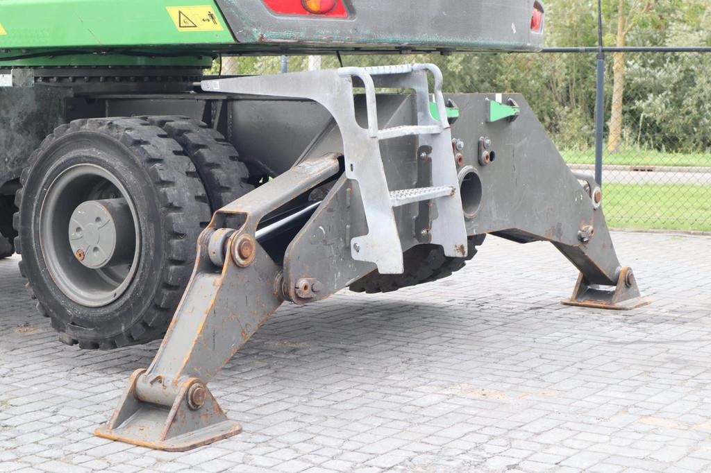 Sennebogen 818 ME | SORTING GRAB | BLADE + OUTRIGGERS Muud põllumajandusmasinad